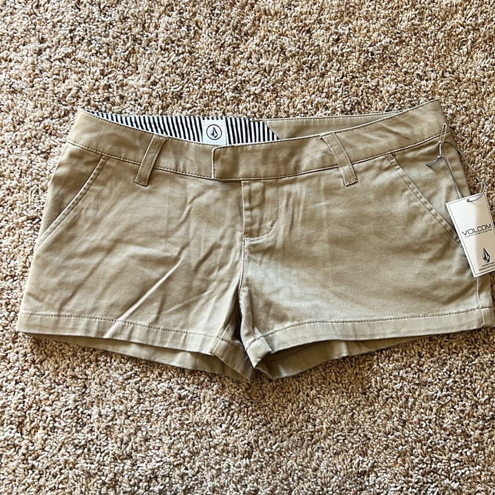 Volcom chino short new size 3 khaki